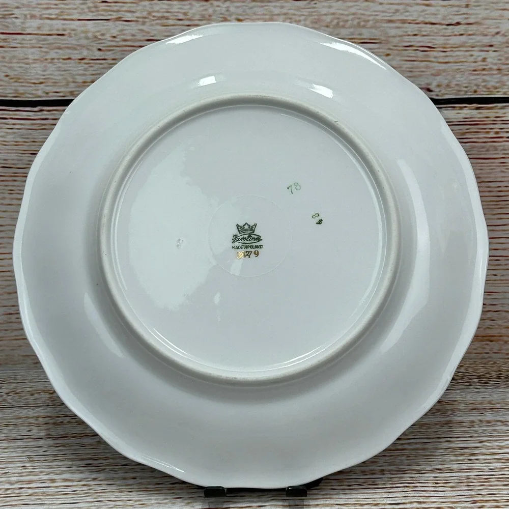 Favolina Karolina Jarolina Poland China Dinner Plate Silver Scalloped‎ 3879 12